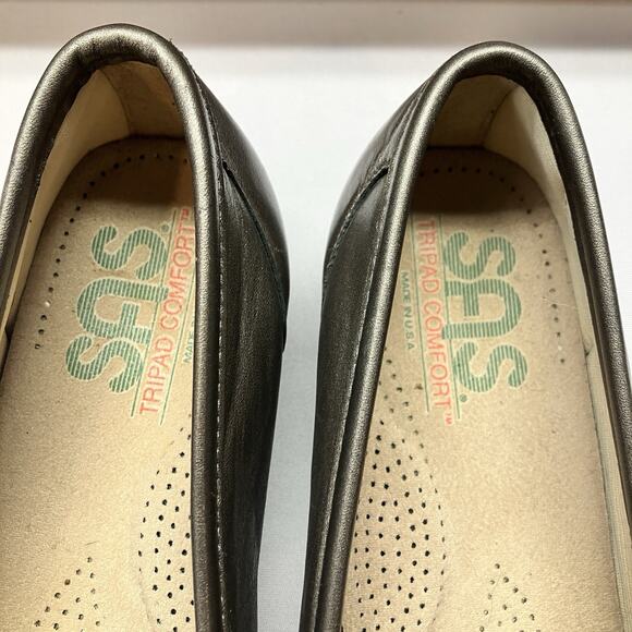 SAS Penny Loafers Slip On Shoes Metallic Gold Leather Womens Size 8.5 N - Picture 9 of 15